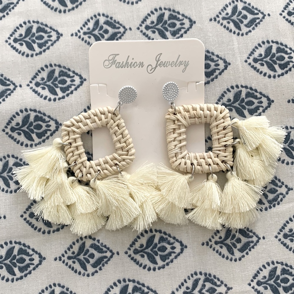 Fringe Earrings (Brand new)